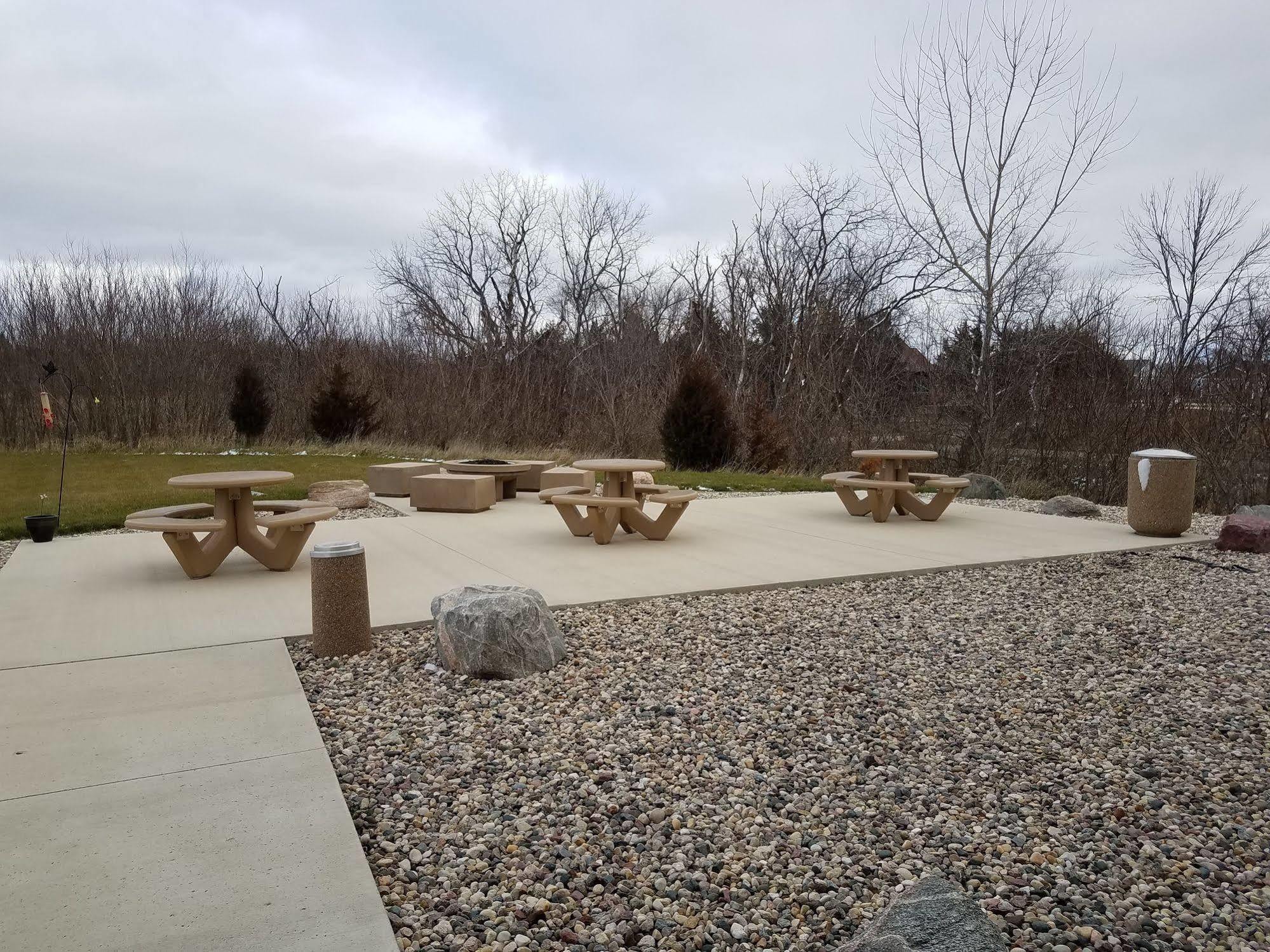 Okoboji & 4* Milford